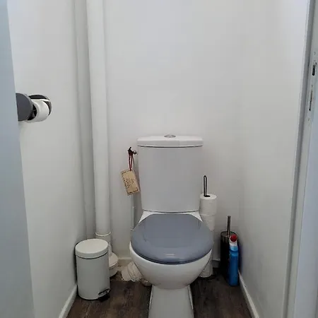 Maison Avec Jardin Et Piscine A *